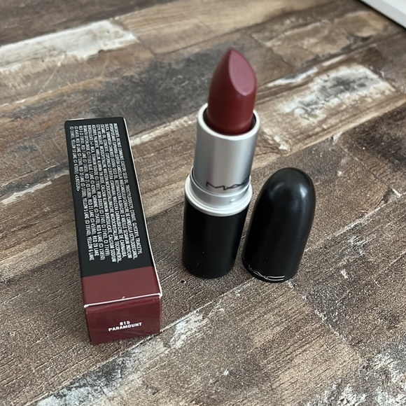 MAC •Paramount• lipstick new in original box - Picture 4 of 4